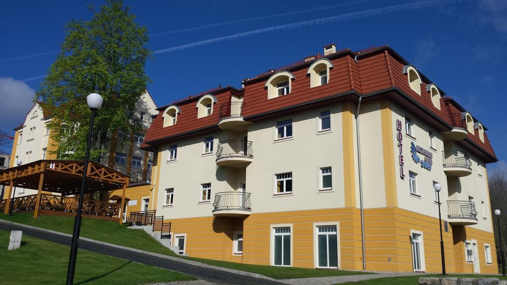 Hotel Zdrojowy Sanus Świeradów-Zdrój Exterior foto